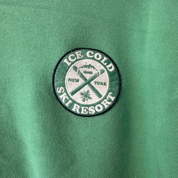 aerie green oversized crew sweatshirt with ski resort patch - Picture 2 of 7